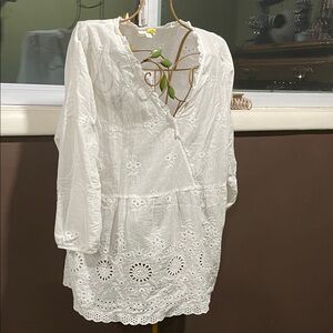 J. Jill White Embroidered Tunic Blouse